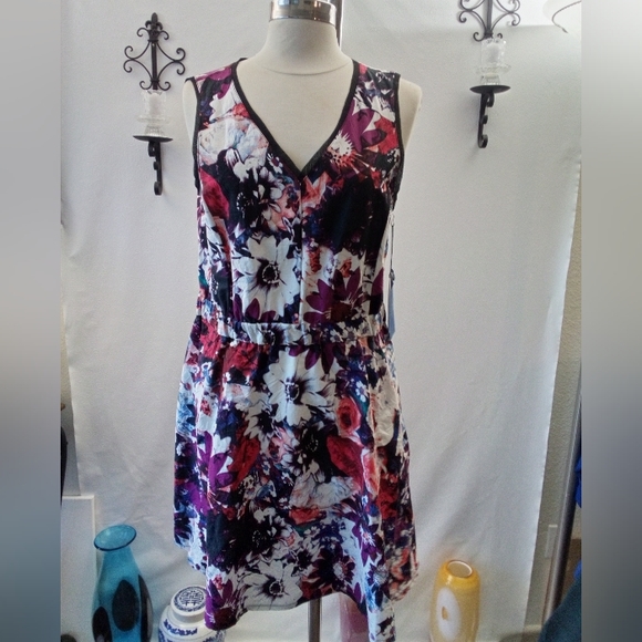 NWT Women Simply Vera Vera Wang Floral Multi Sleeveless Sundress Size PL - Picture 1 of 16